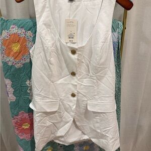 a new day White Sleeveless Button-Down Shirt